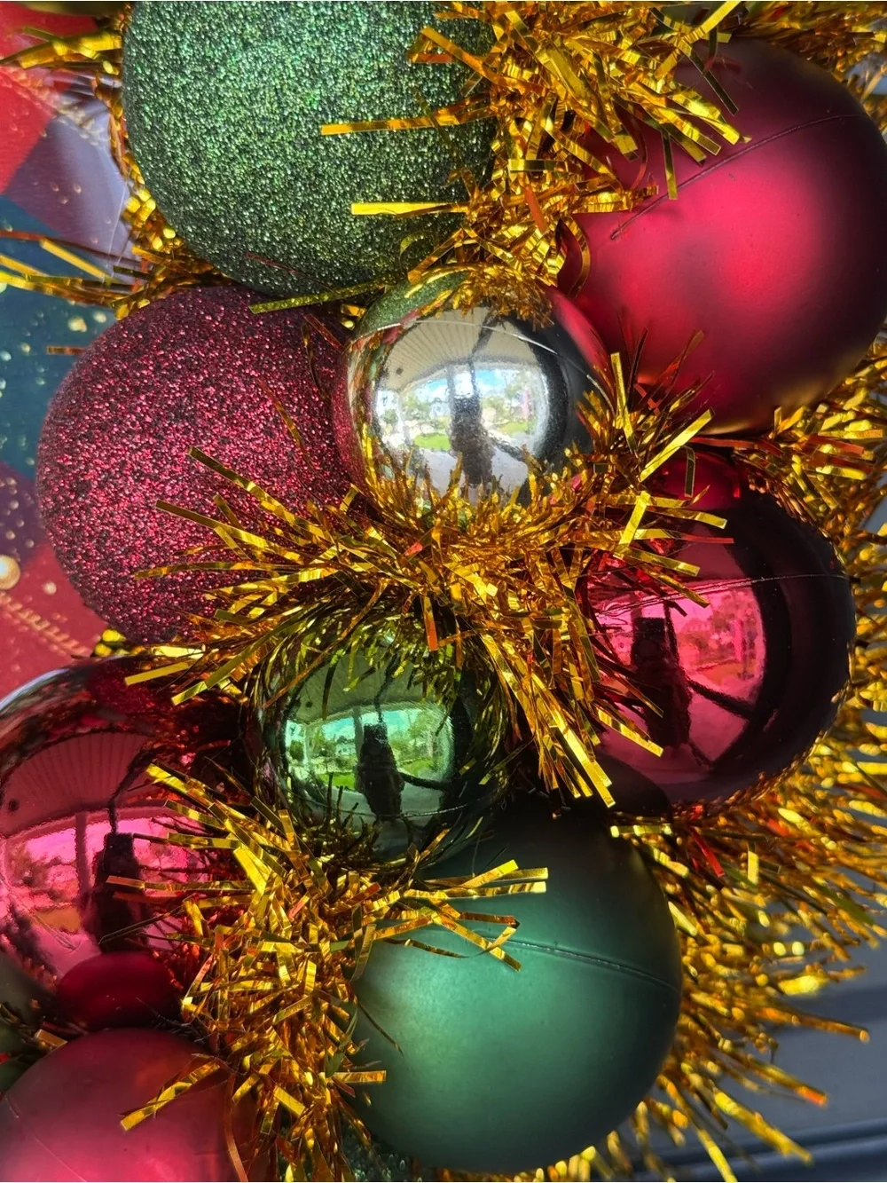 N/A festive holiday